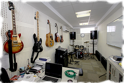 Room 2 Rock - Lesson Rooms
